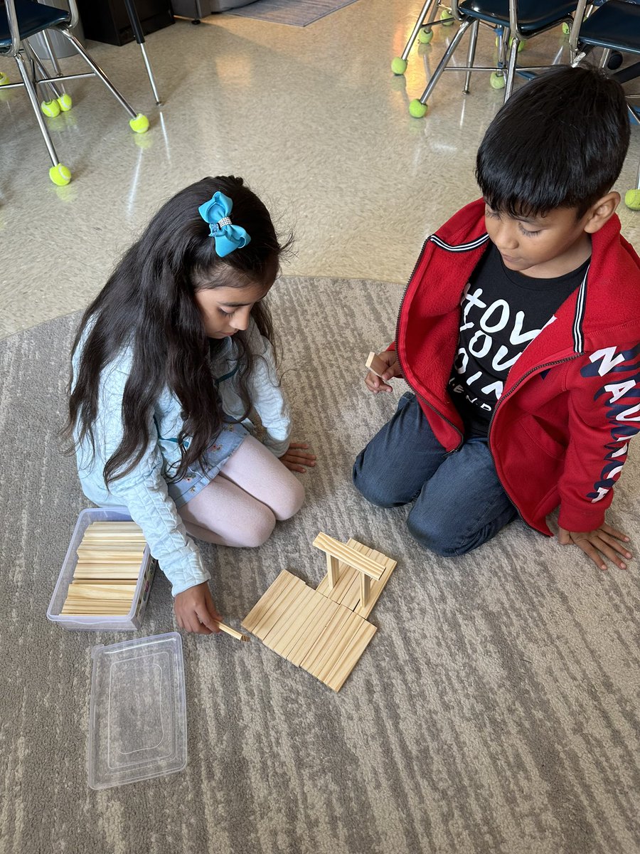 MsMoore_GMA's tweet photo. Perseverance was definitely needed in todays STEAM challenge! So proud of all the communication and team work I saw today. https://t.co/wHVHcgCpec