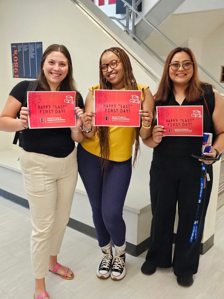LER_Illinois's tweet photo. Happy first (and last first) day, LER! UnitedHealth Group provided breakfast for the students and spoke with them about potential internships and what they offer. We #LERve when companies visit us on campus! We hope you all have a great year.🧡💙
#LER #MHRIRatILLINOIS #ILL https://t.co/b0sFzDCdcC