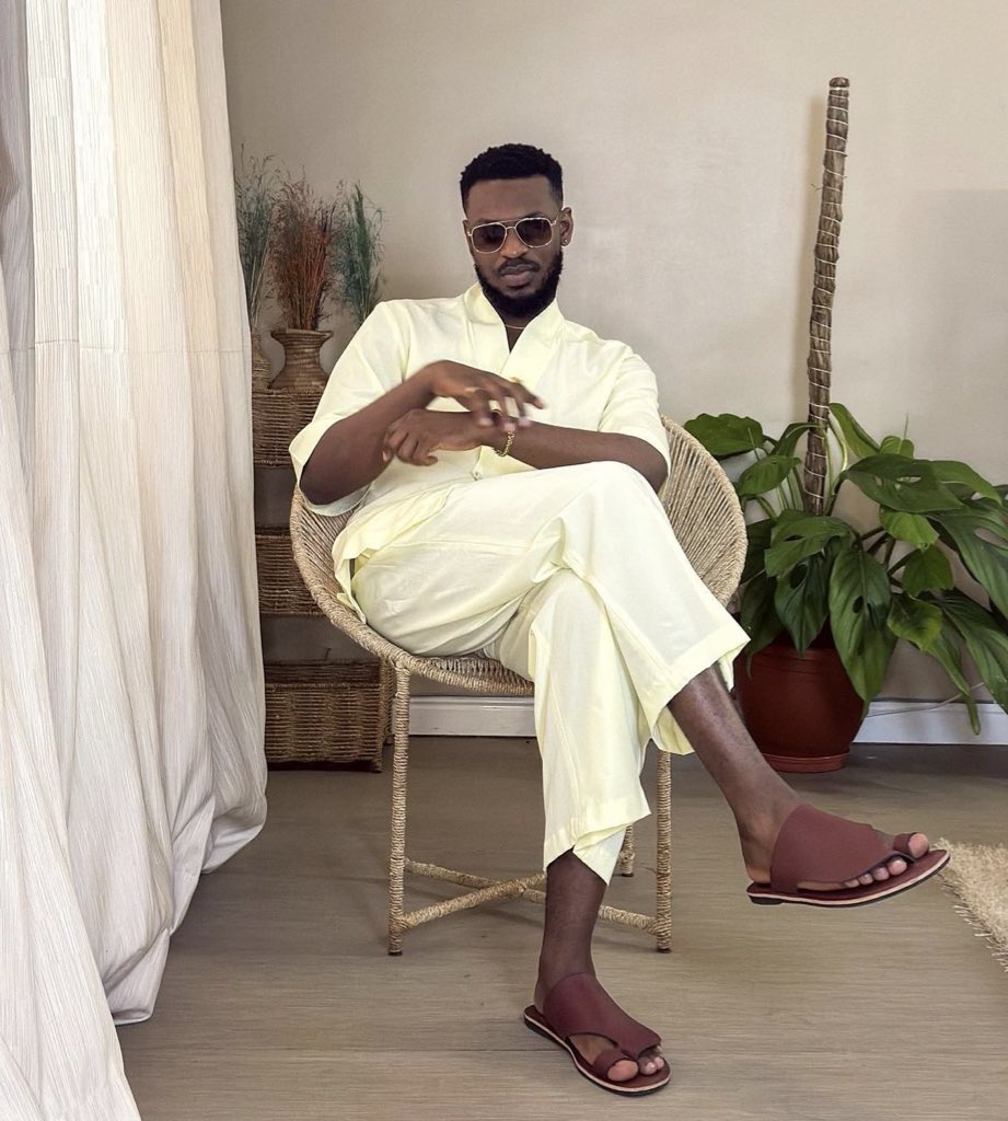 Don't say anything, just retweet if you're voting Adekunle #BBNaija