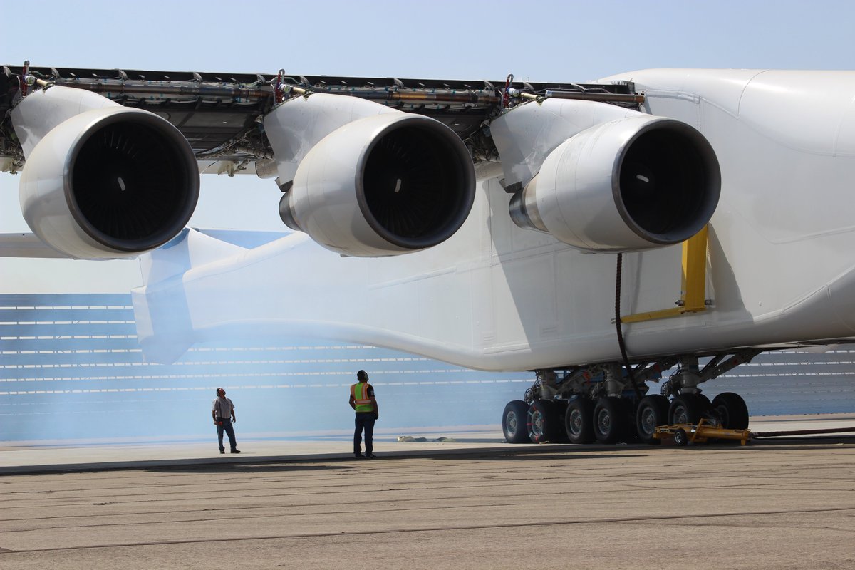 ScaledC's tweet photo. Part of getting ready for the first flight of an experimental aircraft is making sure all of your systems operate correctly – for Roc, the @Stratolaunch carrier vehicle, Scaled conducted the first engine runs from September 15 through 17 in 2017!
#enginetest #experimental #OTD https://t.co/GPCJFVuUzd