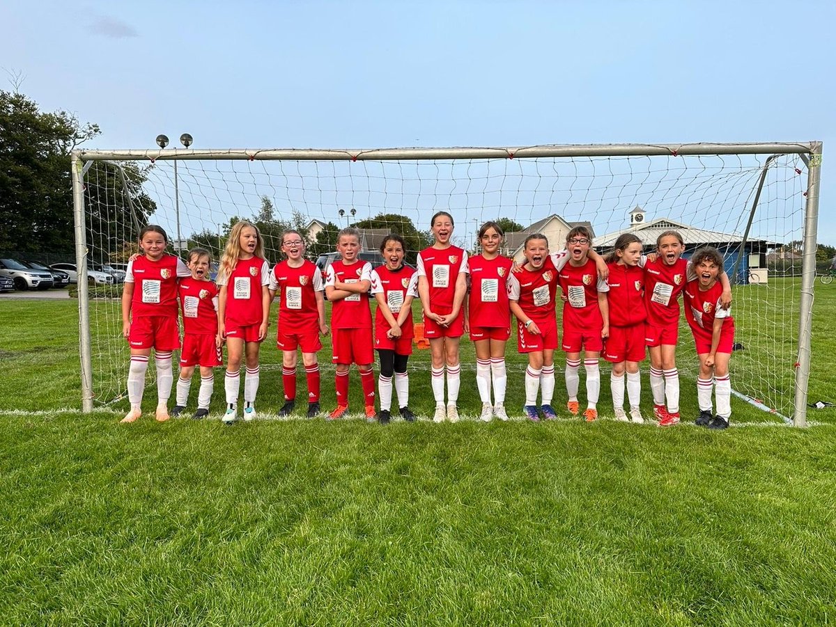westendfcgirls's tweet photo. Our @west_endfc U10 girls kicked off the 2nd half of their season with a super friendly match Vs Hermes. The girls did really well against a physical side and scored some great goals.
#mondayfootball #good2beback https://t.co/Jy6JYdqsC6
