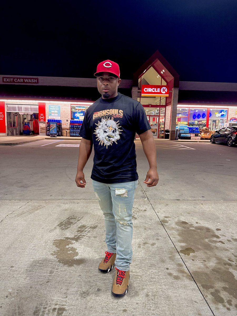 _Runell_DopeAsf's tweet photo. All praises 🤲🏾 to the most high 🙏🏾, bc life can be difficult 💔but it’s still a blessing tho ❗️
#BornSouls. #SupportPope https://t.co/6CkXA1h5qQ