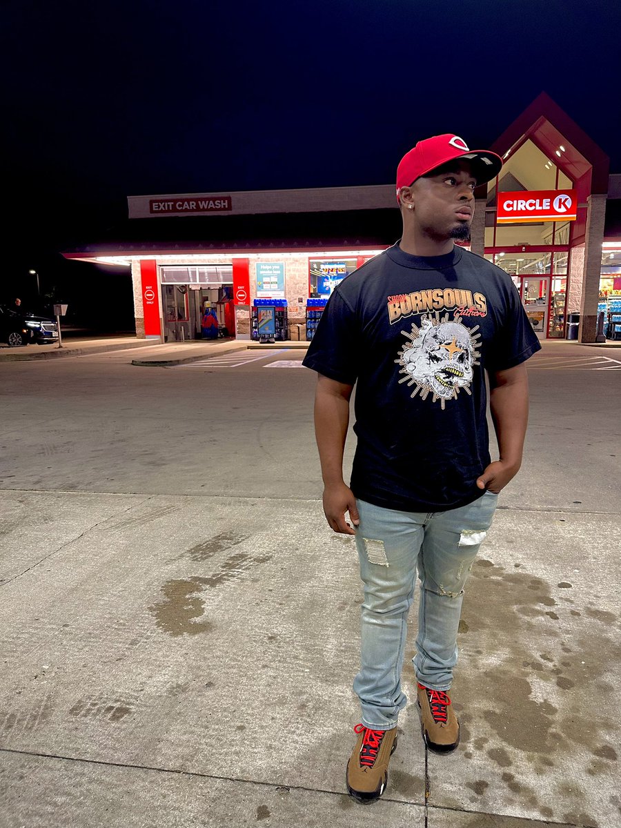_Runell_DopeAsf's tweet photo. All praises 🤲🏾 to the most high 🙏🏾, bc life can be difficult 💔but it’s still a blessing tho ❗️
#BornSouls. #SupportPope https://t.co/6CkXA1h5qQ