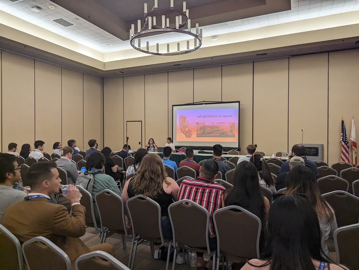 PPActionCA's tweet photo. Over the weekend we had the opportunity to host a messaging &amp; storytelling training at the @CAYoungDems State Leadership Committee meeting in Visalia. We love any chance to empower youth to advocate for reproductive rights and access in their communities and campaigns. https://t.co/lSWpbTp0Vr