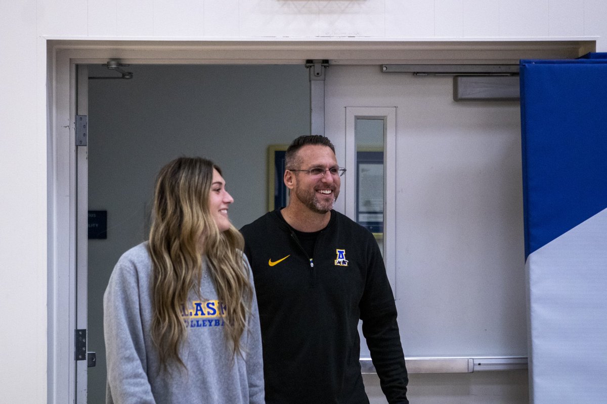 NanooksVB's tweet photo. Excitement is in the air🤩

The ‘Nooks returned to the Patty for their first practice on the new floor‼️ Thank you to all who made it possible - Nanook Nation is one of a kind🫶

#NanookNation x #RuleTheNorth https://t.co/dwDSTMieDa