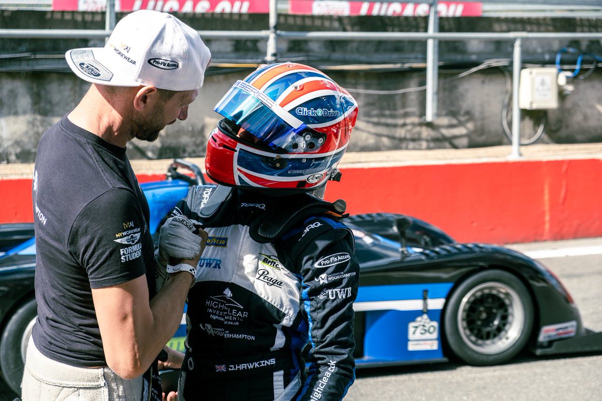 ShaneKellyRace's tweet image. What a weekend!  Really delighted with the team performance at Brands Hatch yesterday, we have such a young team this season, and to achieve what we are is something special, a massive thank you all 😊 🙌🏽 #racingwolves