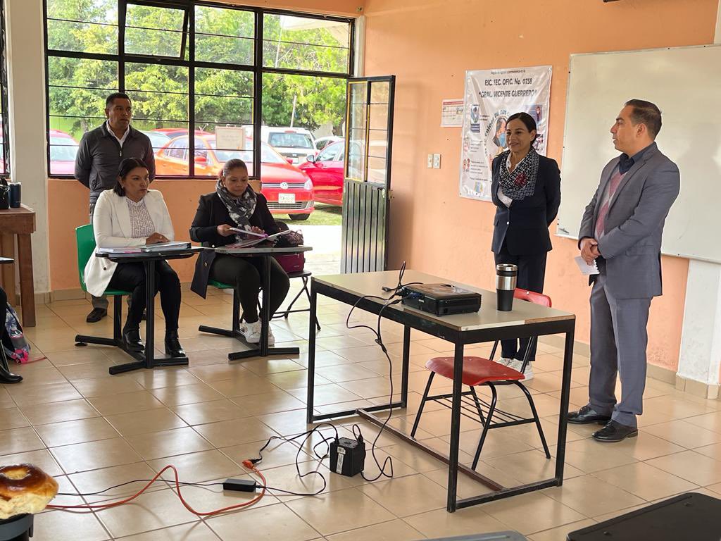 RodolfoRJ22's tweet photo. La zona escolar S087 del municipio de Villa Victoria perteneciente a la #SRVB da inicio a la Fase Intensiva del Consejo Técnico Escolar y el Taller Intensivo de Formación Continua. https://t.co/mRcq9WVpkG