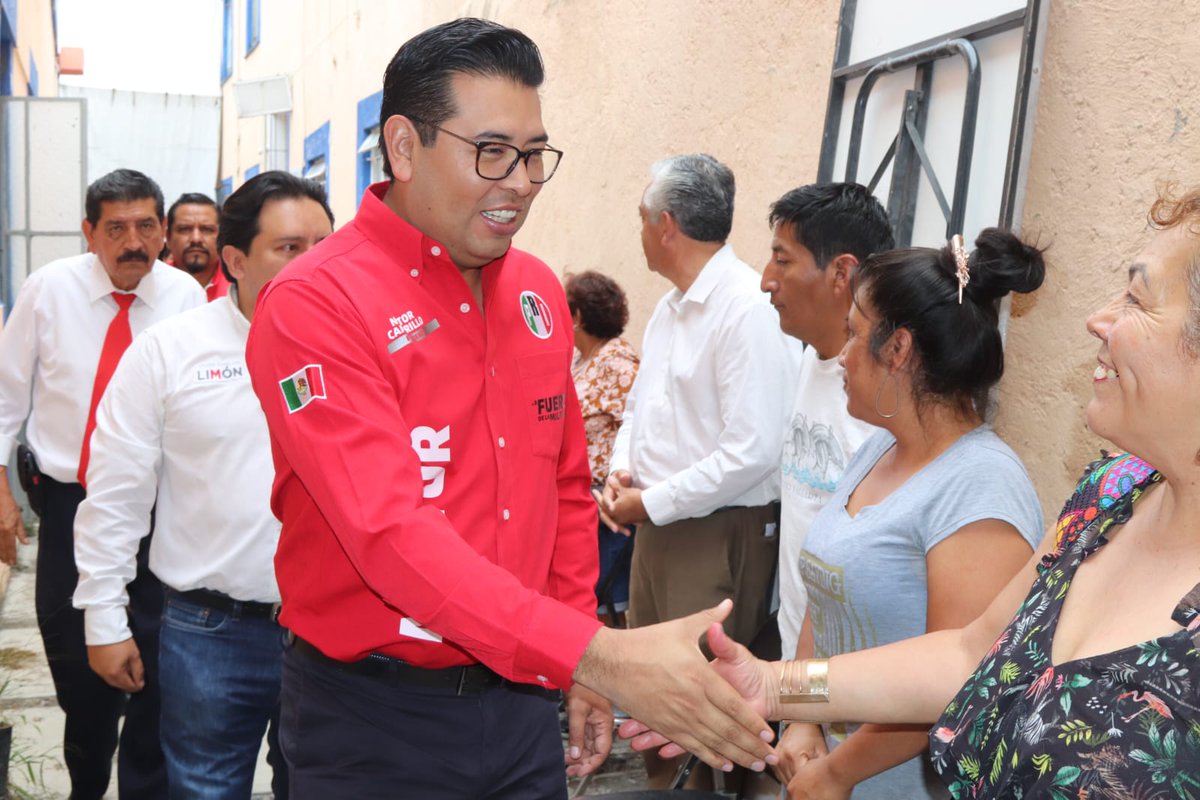 NestorCamarillo's tweet photo. Estuve en #Atlixco, inaugurando las oficinas del Comité Municipal, que dirige mi amigo @jclimonm, un militante comprometido y leal al partido.
Sé que este nueva sede fortalecerá los trabajos del PRI en esta importante demarcación. 
#UnidosSíPodemos https://t.co/GJhFf1M1HW