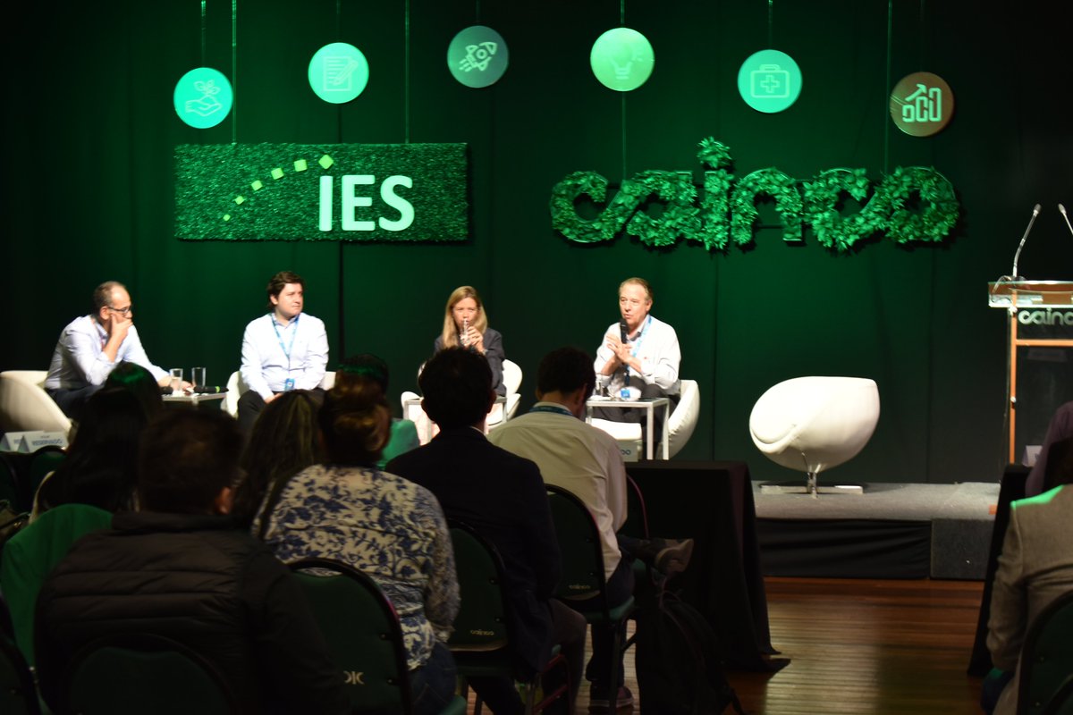 BancoSol's tweet photo. #VCILAT 2023. Enrique Ferraro, gerente nacional de operaciones, finanzas e inversiones de BancoSol, participó en el panel “Soñemos con un fondo regional para el impacto, ¿por dónde empezamos?”.-Venture Capital & Impact Investment Summit Latam, Santa Cruz. https://t.co/izYrFeQbo4