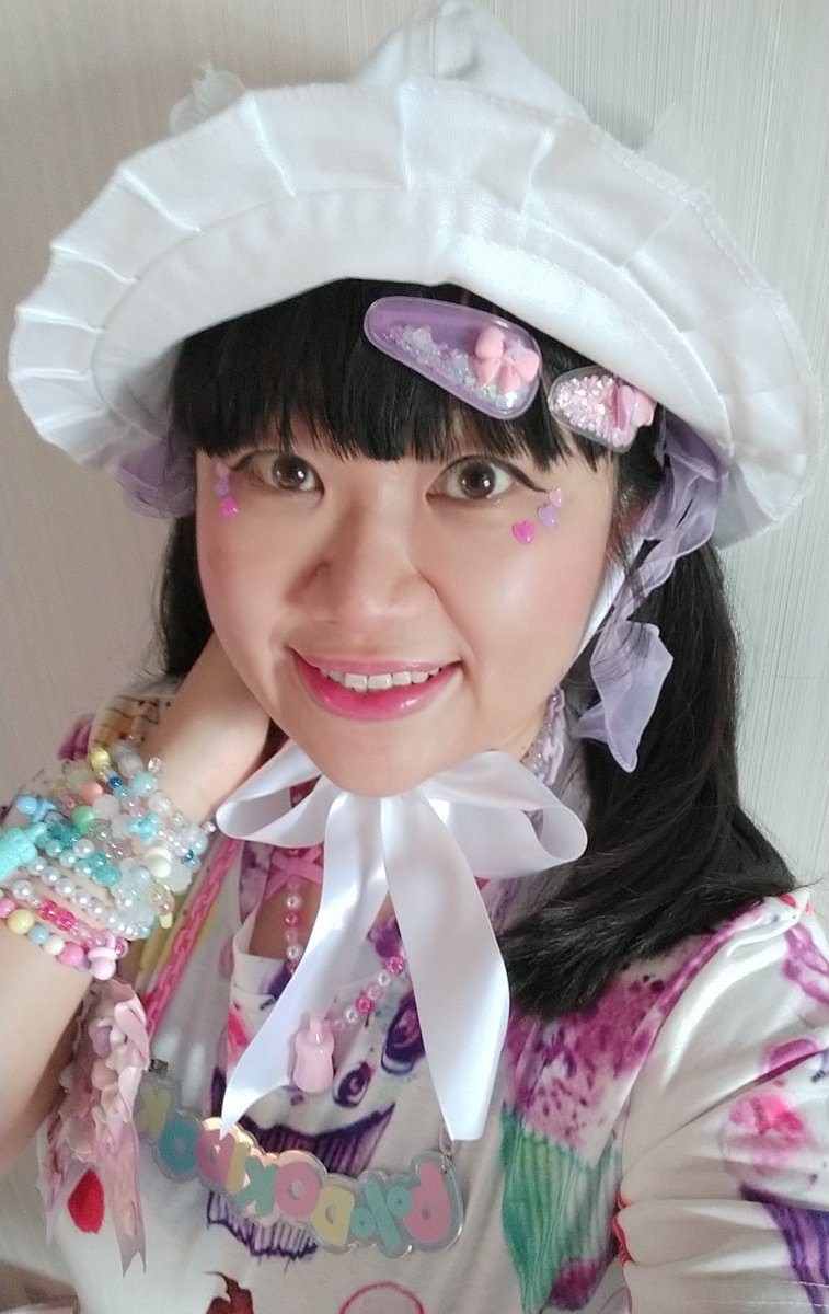maisondemaimai's tweet photo. 公園ポートレート①お洋服 #ACDCRAG 帽子 #nileperch ネックレス #6ぱー ブレスレット 自作 #ハンドメイド #原宿ファッション #サブカルチャー #被写体 #キリトリセカイ #写真で伝えたい私の世界 #撮影モデル #カメラマンさんと繋がりたい #デコラ #decola #デコラファッション #kawaii #model https://t.co/e3zNmaCEAh