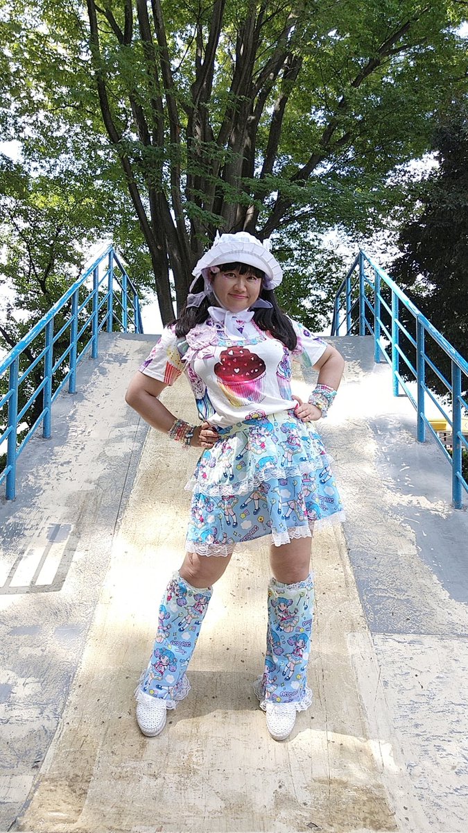 maisondemaimai's tweet photo. 公園ポートレート①お洋服 #ACDCRAG 帽子 #nileperch ネックレス #6ぱー ブレスレット 自作 #ハンドメイド #原宿ファッション #サブカルチャー #被写体 #キリトリセカイ #写真で伝えたい私の世界 #撮影モデル #カメラマンさんと繋がりたい #デコラ #decola #デコラファッション #kawaii #model https://t.co/e3zNmaCEAh