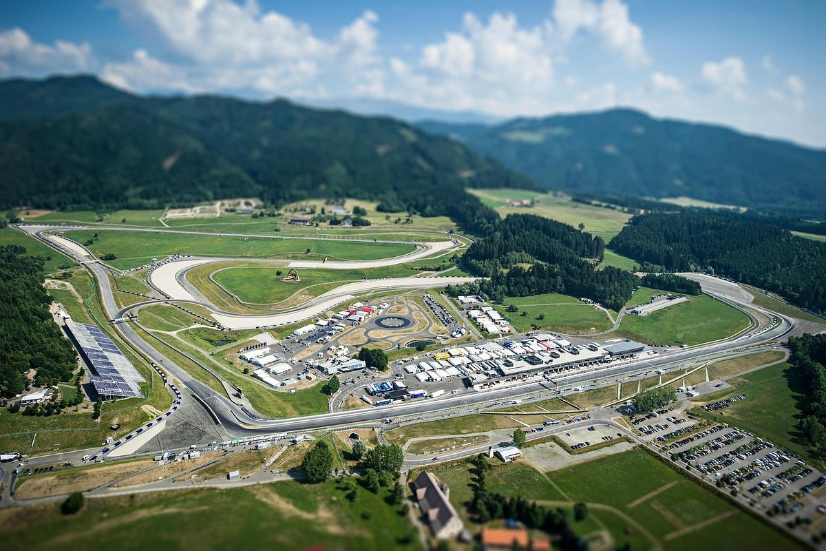 Formula0_versee's tweet photo. E VAMOS PARA O GRANDE PRÊMIO DA AUSTRIA!!! NA CASA DA @RBR_F0!!!! SERÁ QUE HOJE A DUPLA TAURINA SURPREENDE? 

Nas últimas corrida também vimos uma ascensão da @AlpineF0Verse que subiu em todos os pódios a 4 corridas com @Oscar_formula0, será que eles mantém a boa fase? https://t.co/TW22TCyWW6