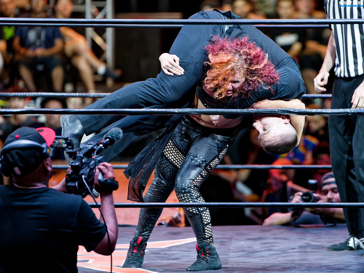 ScottLesh724's tweet photo. .@mashaslamovich @HOGwrestling #HighIntensityX https://t.co/ELCivFwxKe