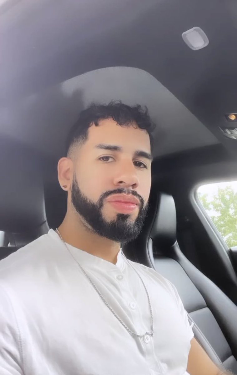 Latino papi 😏

onlyfans.com/rafabostoon