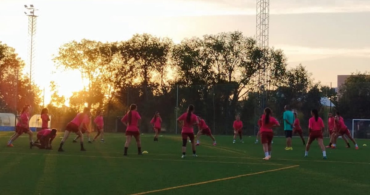 Dicen que la vida se compone de fases.Y que las fases son nuevos comienzos. Solo sé que este nuevo comienzo me genera tanta pasión como incertidumbre.También sé que va a ser una gran temporada, y que este grupo dará que hablar. De momento, es hora de comenzar #CDAvanceJuvenilFem