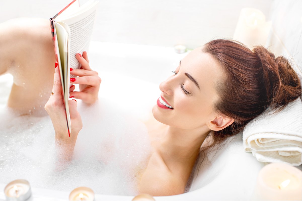 SwingTowns's tweet photo. 7 Things to Do When You’re a Single Woman for a Day https://t.co/xY0lCsIq9Y #7tips #singleforaday #dating #poly https://t.co/f2wILGuWx6