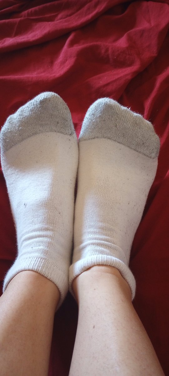 tigerfly420's tweet photo. These babies finally get to stretch and breath after a hard day of work😉 

#socksniffer #feetcontent #sockcontent #feetfethish #feetworship #feetfinder #feet_pic #feetsell

https://t.co/ytuDqaItfq https://t.co/QmD6J1quAc
