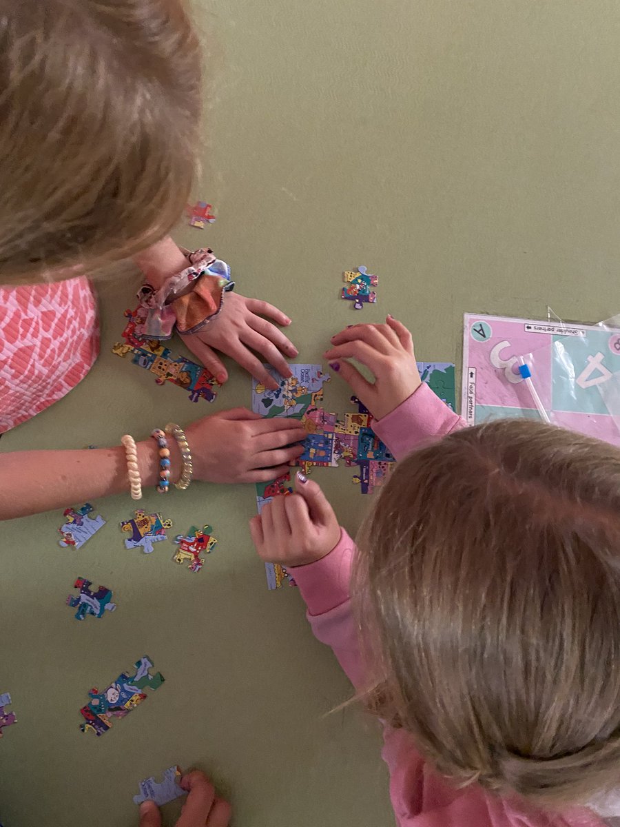 megan_pehl's tweet image. A new school year means we need to do a lot of team building to learn how to work together. I handed the kiddos a puzzle and asked them to work together to complete it. They learned how to communicate better and how to get everyone on the team involved! #flearning #LeadReed