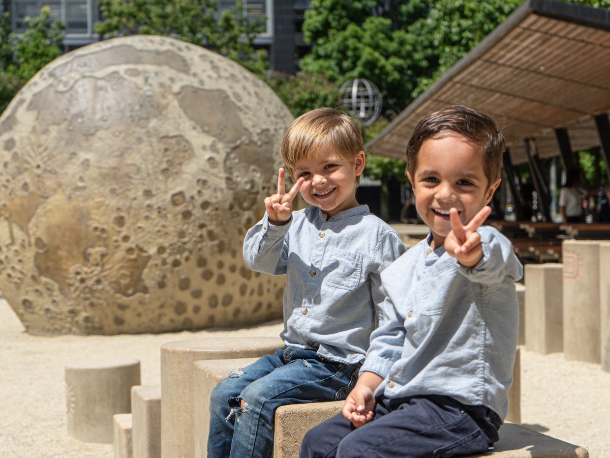 nataliaius's tweet photo. Soy la mamá de José Tomás y Lorenzo 👩‍👦‍👦

Ellos, quienes hoy me motivan a apostarle a la transformación de la ciudad, para que logremos ver la importancia de la voz de los niños y niñas, su sencilla forma de conectarse con otros y su capacidad creativa. 🧠💜 https://t.co/Lm1vgJb2q7