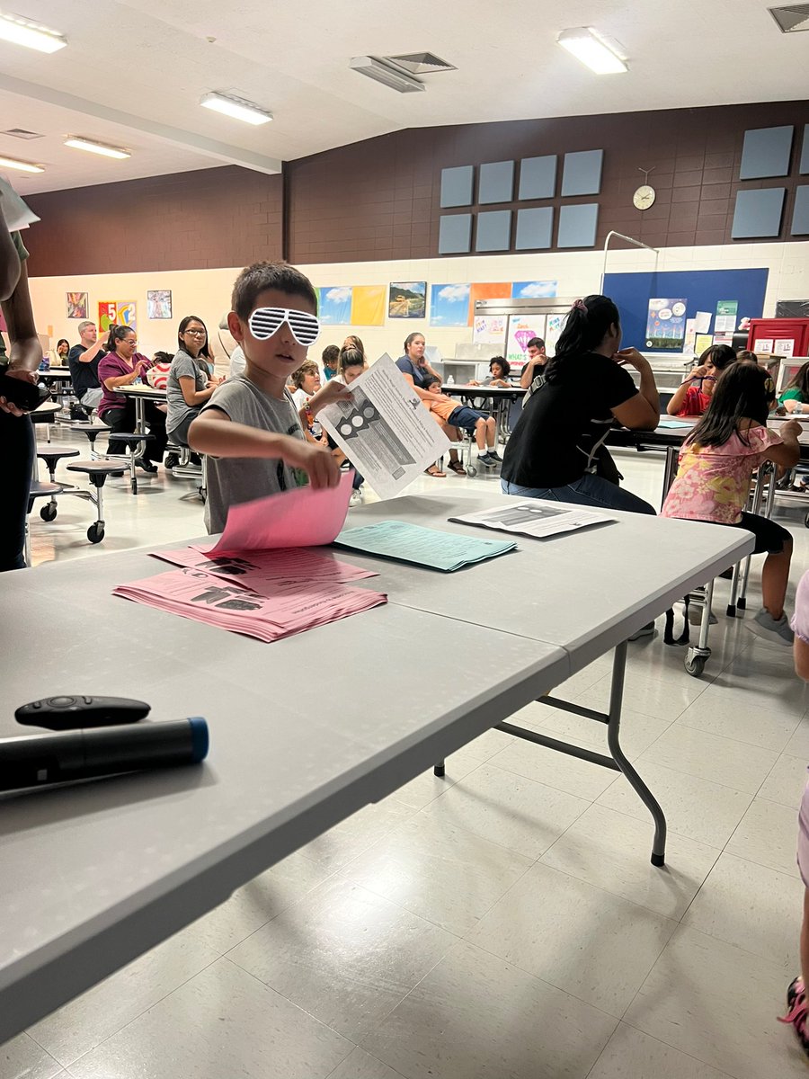 StadleyRough's tweet photo. 🎉KINDERGARTEN Orientation🎉! 🐴💙 #STRpride #STRcares 💙🐴
🌀🌀🌀🌀🌀🌀🌀🌀🌀🌀🌀🌀🌀
#STRkinders  we are happy you are here! https://t.co/8ENs4TlFuS