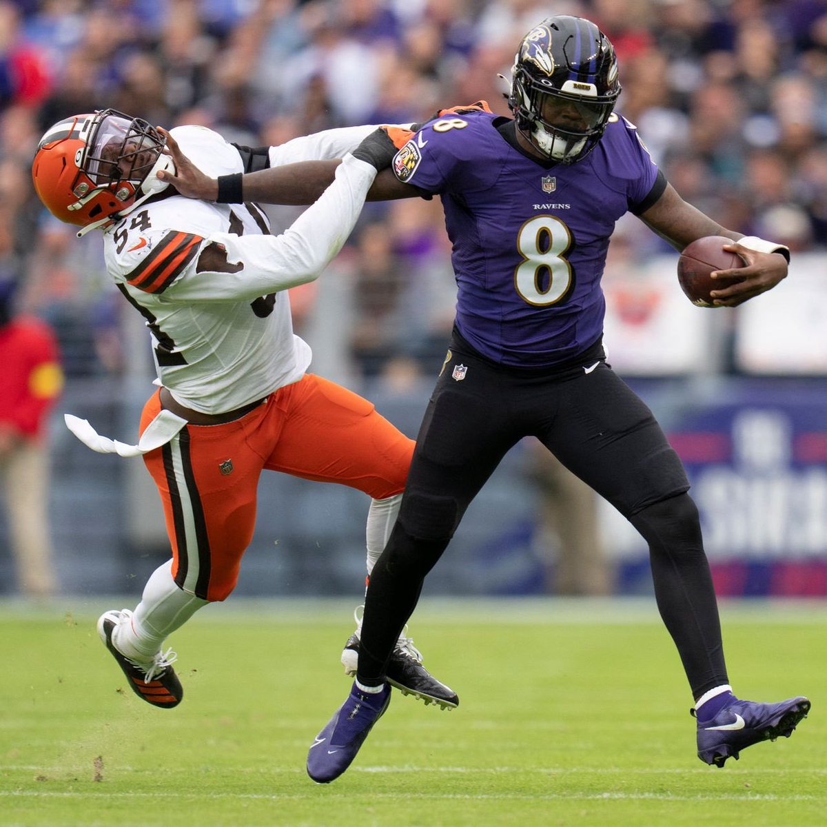 ThisWeekIF's tweet photo. You need to fill out your QB spot for fantasy, who you taking and why? #FantasyFootball #Eagles #Ravens https://t.co/ndbcAPpeWF