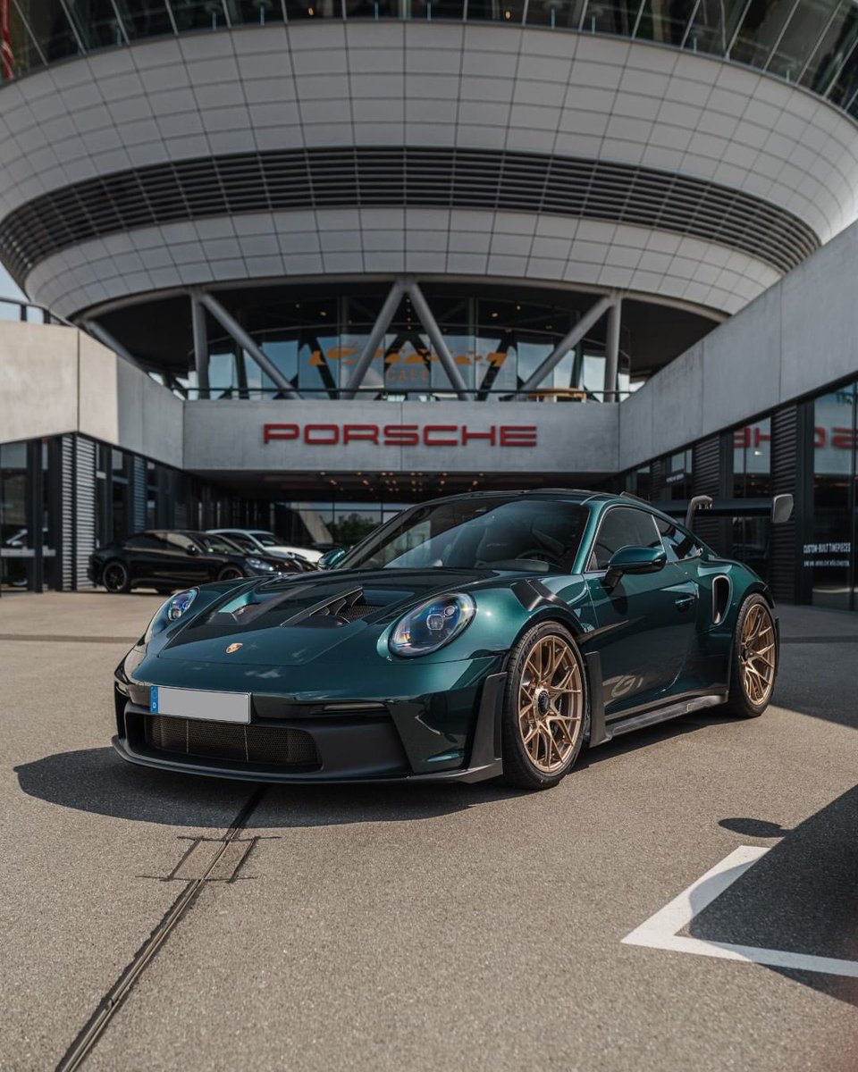 porsche_light's tweet photo. Beast😈 https://t.co/TmQL9KCNro