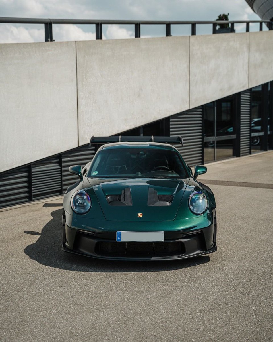 porsche_light's tweet photo. Beast😈 https://t.co/TmQL9KCNro