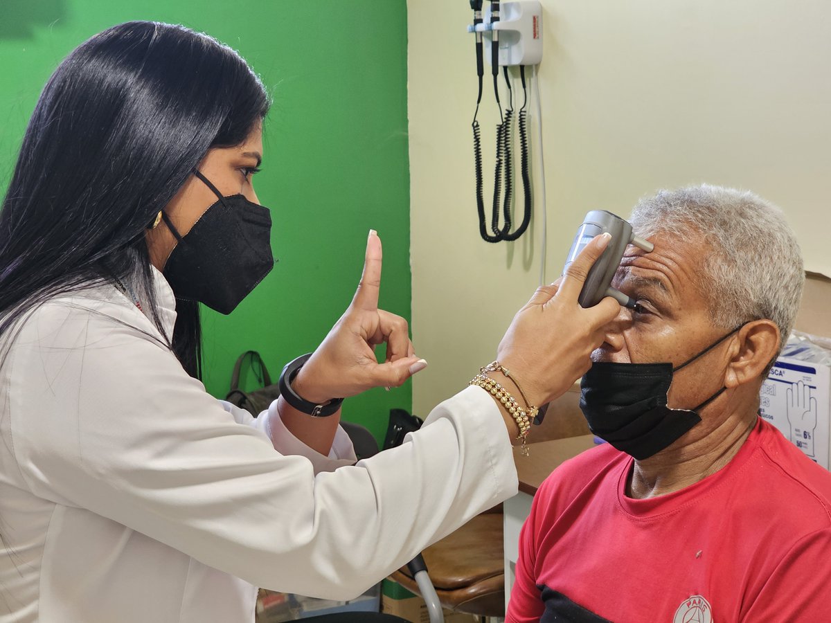 IpasmeOficial's tweet photo. 1/3 ¡Gracias Delta! 

Cumplimos una ardua jornada de 21 días en tierras deltanas para mejorar la visión de los docentes y sus familiares, son 417 cirugías de cataratas con evolución satisfactoria. ¡Lo logramos!

@NicolasMaduro 
#ConversaítoConMaduro https://t.co/DdTOdCBhVt