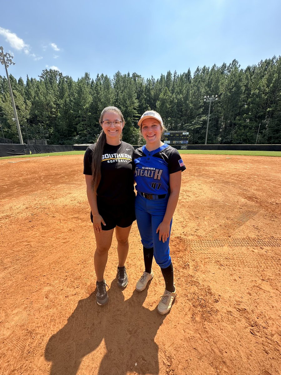 Had the best time at the <a href="/bscsoftball_/">BSC Softball</a> camp yesterday! Thank you <a href="/aslocke22/">Amanda Locke</a> and Coach Chapman for having me! Also thank you to the players for the instruction and making me feel so welcome! Can’t wait to be back soon!