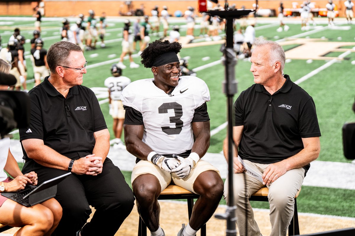 Wake Forest Football tweet media