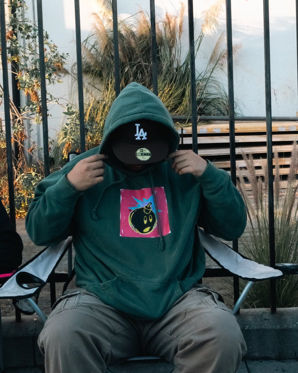 thehundreds's tweet photo. (Im)patiently waiting for the second weekend of the Warehouse Sale �� 

We’re back this upcoming weekend with an unprecedented Weekend Two, Aug 26-27, with up to 80% off on apparel, limited-edition items and more. A new round of selection will be added. We’ll see you soon! https://t.co/s36dmMJspf