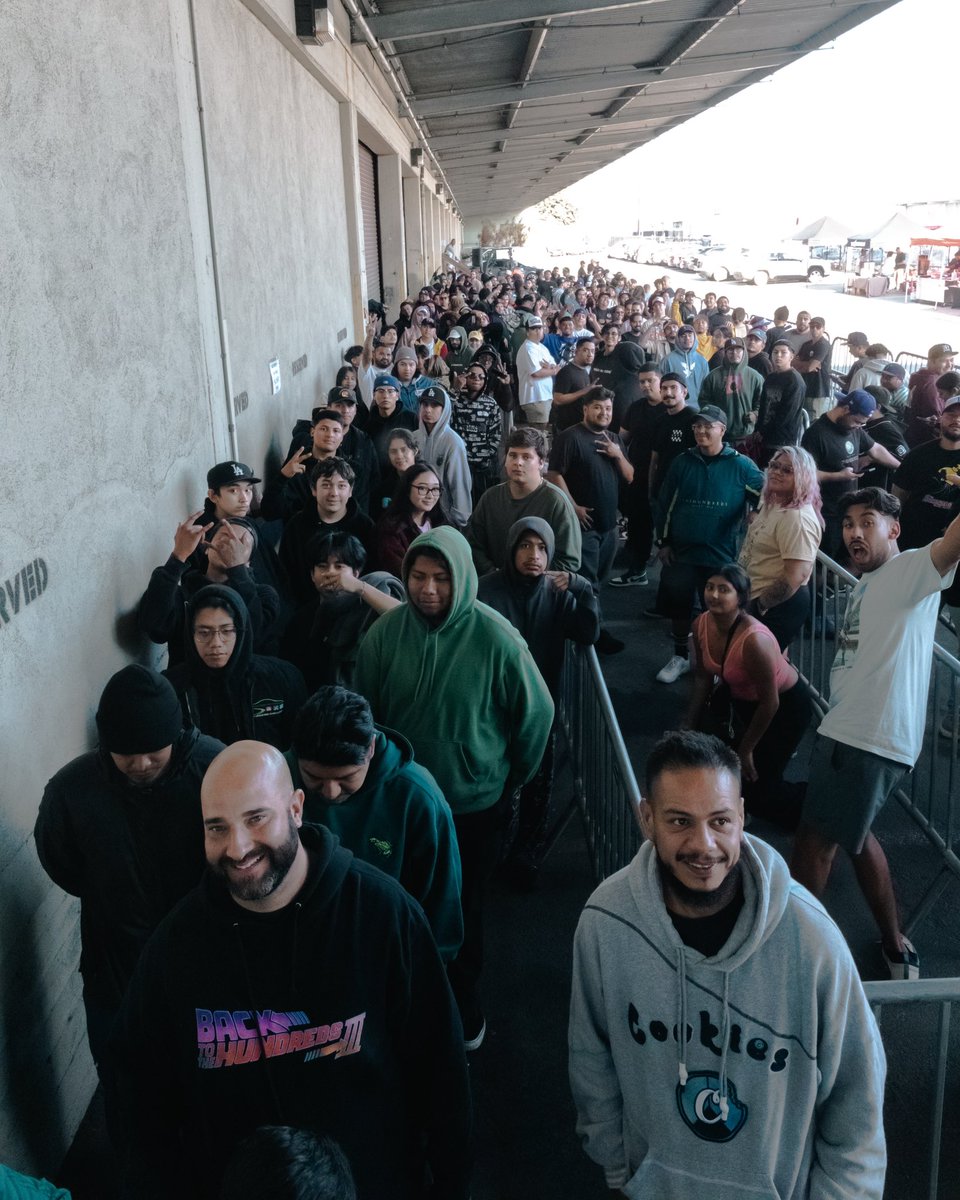 thehundreds's tweet photo. (Im)patiently waiting for the second weekend of the Warehouse Sale �� 

We’re back this upcoming weekend with an unprecedented Weekend Two, Aug 26-27, with up to 80% off on apparel, limited-edition items and more. A new round of selection will be added. We’ll see you soon! https://t.co/s36dmMJspf