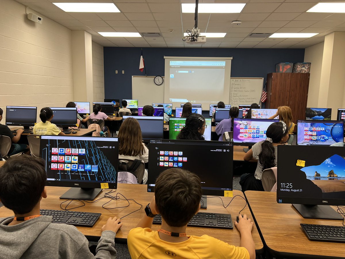 SLJH Library tweet media