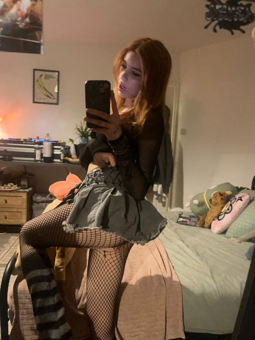 me on onlyfans: 🐇💗🧚🏻🫶🏻ଘ(੭*ˊᵕˋ)੭* me irl: 🔪🕹️❌💀 https://t.co/YxkUl1jh6e<a href="/tag/redhead"class="tags"><span>#redhead</span></a><a href="/tag/uk"class="tags"><span>#uk</span></a><a href="/tag/egirl"class="tags"><span>#egirl</span></a>