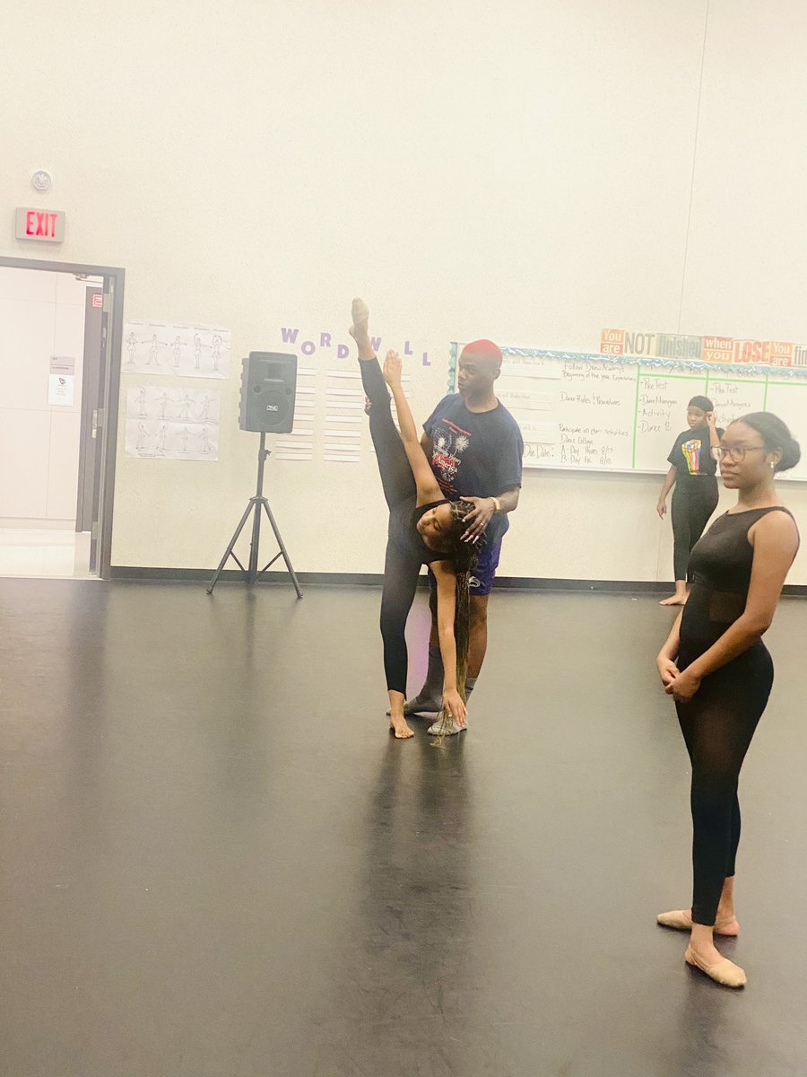 DrewAcademyDance tweet media