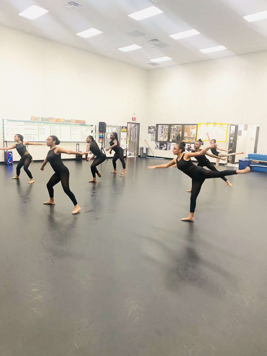 DrewAcademyDance tweet media