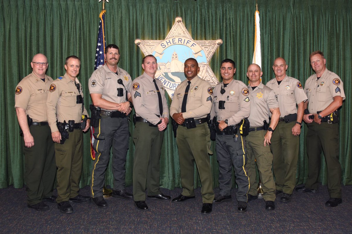 thousandoakspd's tweet image. Congratulations are in order! 👏🏼 🥳 

Deputy Campbell, Deputy Cashmark, and Deputy Fuchs were officially promoted to Senior Deputies! 🎉

We are so proud of them and wish them the best in their future endeavors 💫