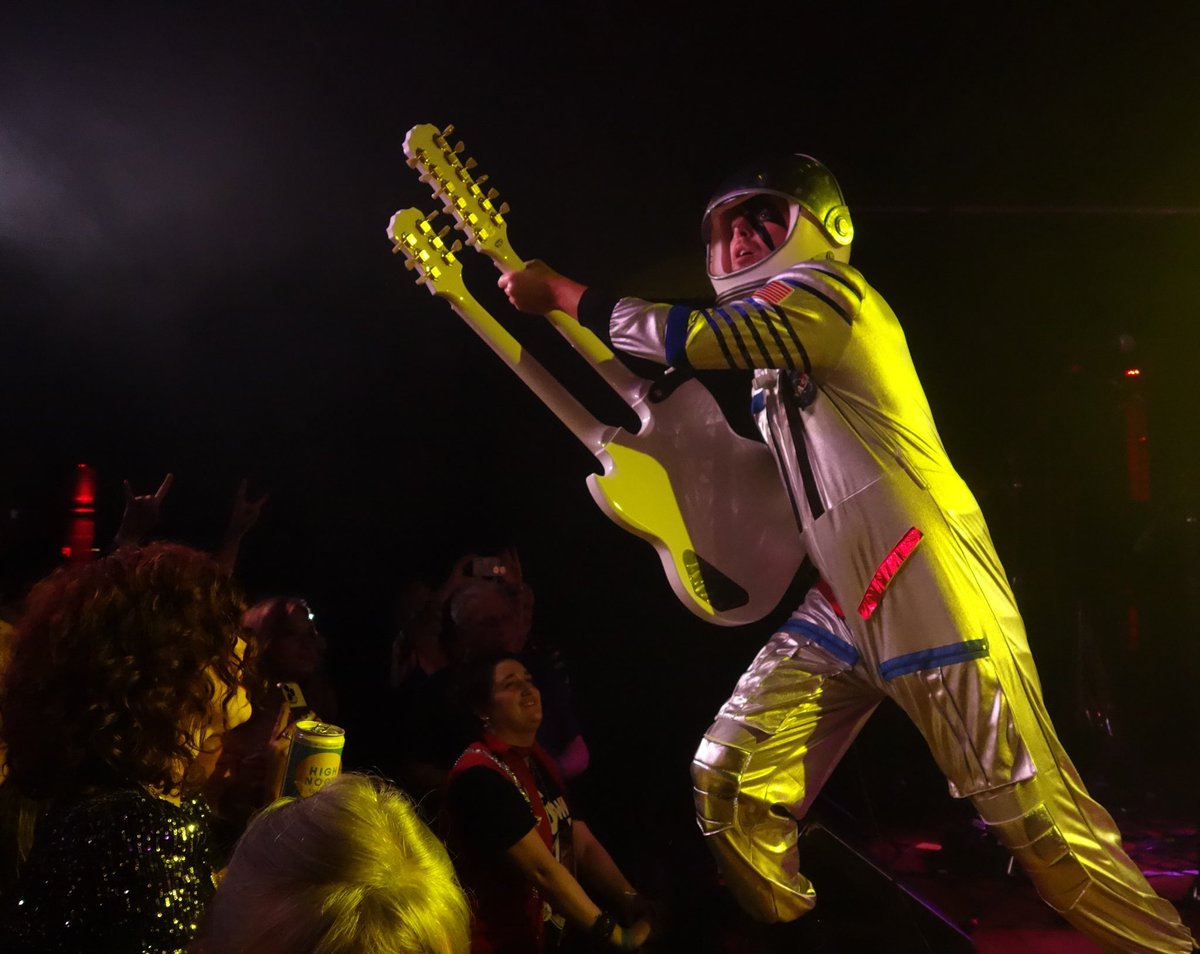 Thank you <a href="/bp_three/">BPThree-Bootleg Dead</a> for capturing this shot!