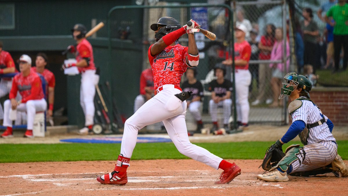 D1Baseball (@d1baseball) on Twitter photo "Eddie King Jr. was a veritable wrecking ball in our looks, showing off power to all fields, a disciplined and patient approach, as well as good speed that plays on the basepaths and in CF."
More on the <a href="/LouisvilleBSB/">Louisville Baseball</a> OF, <a href="/FirebirdsCCBL/">Orleans Firebirds</a>'s hitters ⤵️
🔗 d1ba.se/44dGBQ9 "Eddie King Jr. was a veritable wrecking ball in our looks, showing off power to all fields, a disciplined and patient approach, as well as good speed that plays on the basepaths and in CF."
More on the <a href="/LouisvilleBSB/">Louisville Baseball</a> OF, <a href="/FirebirdsCCBL/">Orleans Firebirds</a>'s hitters ⤵️
🔗 d1ba.se/44dGBQ9