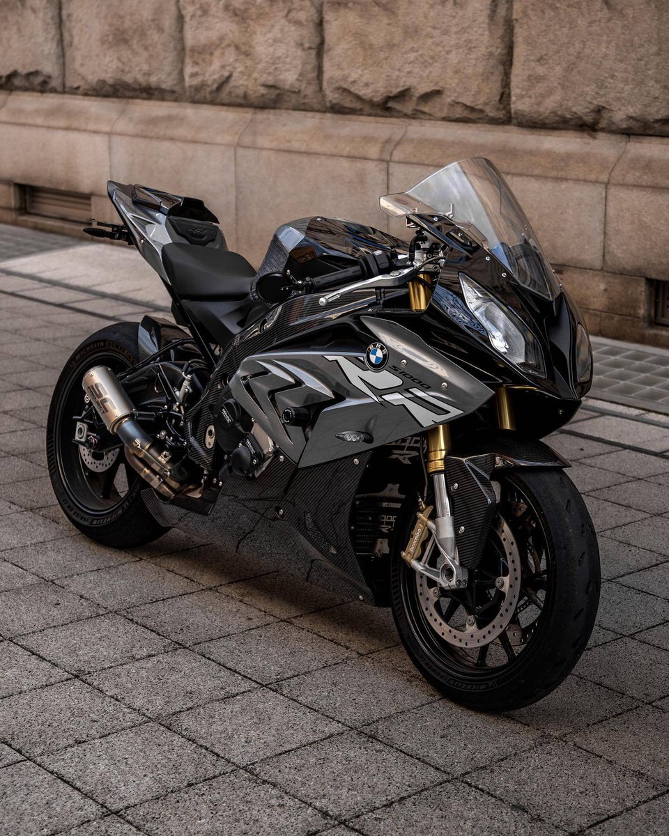 MoreMotorcycles's tweet photo. BMW S1000RR https://t.co/gxOjt3R67R