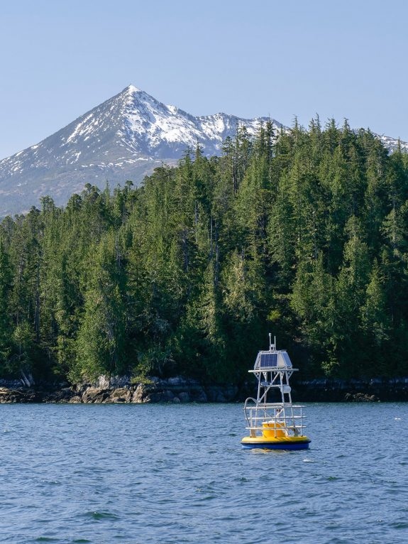 [Job posting]

We're looking for a physical oceanographer to join Hakai and <a href="/cproof_uvic/">cproof-uvic</a> for a postdoc fellowship based in Campbell River to lead observational studies of coastal ocean dynamics &amp; ecological consequences in Queen Charlotte Sound.

Details: ca.indeed.com/job/hakai-inst…