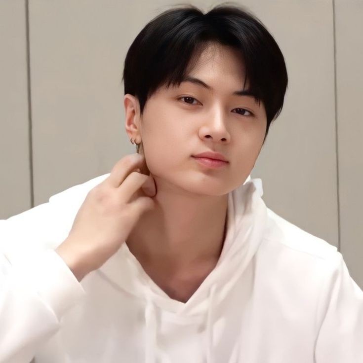itssam4jay's tweet photo. hello! it’s sam. i’m looking for interactive moots. new to   #kpoptwt   #stantwt 

– · he / him
– · filo minor
– · ults : enhypen‚ g-(i)dle‚ blackpink‚ new jeans‚ ive
– · any fandoms are welcome

♡ / ↻ to spread are highly appreciated :) https://t.co/FcPl8kzqXc