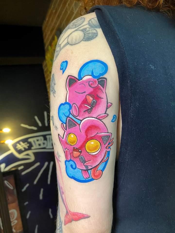 Aqui eu preciso ressaltar o trabalho de um amigo, um cara foda, ele se chama Sancho ( instagram.com/sancho.tattoo?… ) que fez essa trabalho lindo na <a href="/ntpaiva1/">Nathallia Paiva</a> ! Quem puder dá uma olhada no trabalho dele no Instagram, ele é foda demais!!!