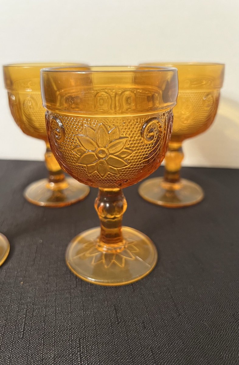Just_Colwell's tweet photo. Just a snip it of all the amazing items we’ll have at our sale! Be sure to checkout our listing everyday for updates. https://t.co/YvcLfxtZFs 
#Crystal #Porcelain #carnivalglass #saltandpeppershakers #antiques #lenox #art https://t.co/r751xluDQs