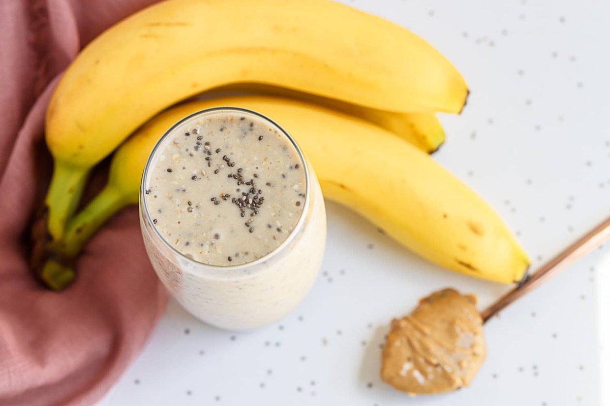 ahealthyslice's tweet photo. Fuel up with this delicious Kid-Friendly Banana and Honey Oatmeal Smoothie! Perfect for busy moms on the go. Get the recipe now: [link] #HealthyLiving #SmoothieSeason https://t.co/nOu4yGMneq https://t.co/U9y6IWZzLz