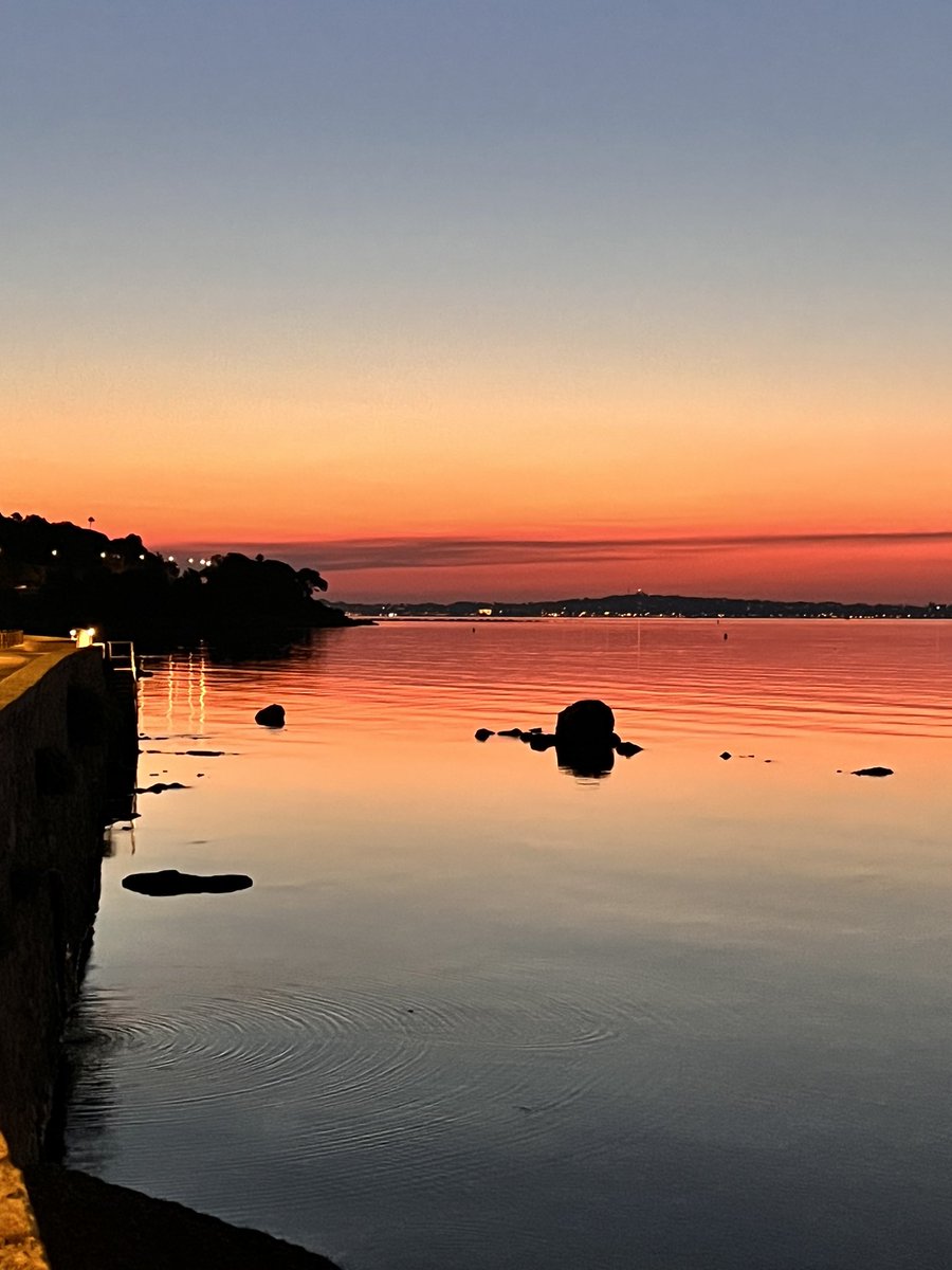 tombarel rené (@renetombarel) on Twitter photo Rouge comme un soleil de Méditerranée . En l’espace de quelques minutes #Cannes #CotedAzurFrance <a href="/Cannes_France/">Cannes, France</a> <a href="/VisitCotedazur/">Côte d'Azur France</a> <a href="/villecannes/">Cannes</a> Rouge comme un soleil de Méditerranée . En l’espace de quelques minutes #Cannes #CotedAzurFrance <a href="/Cannes_France/">Cannes, France</a> <a href="/VisitCotedazur/">Côte d'Azur France</a> <a href="/villecannes/">Cannes</a>