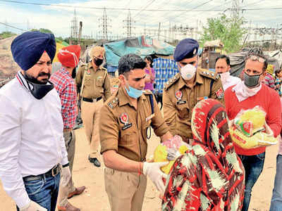amitjangra65501's tweet photo. #बेसहाराहरियाणापुलिस
#बेसहाराहरियाणापुलिस https://t.co/rUJWB8M6xS