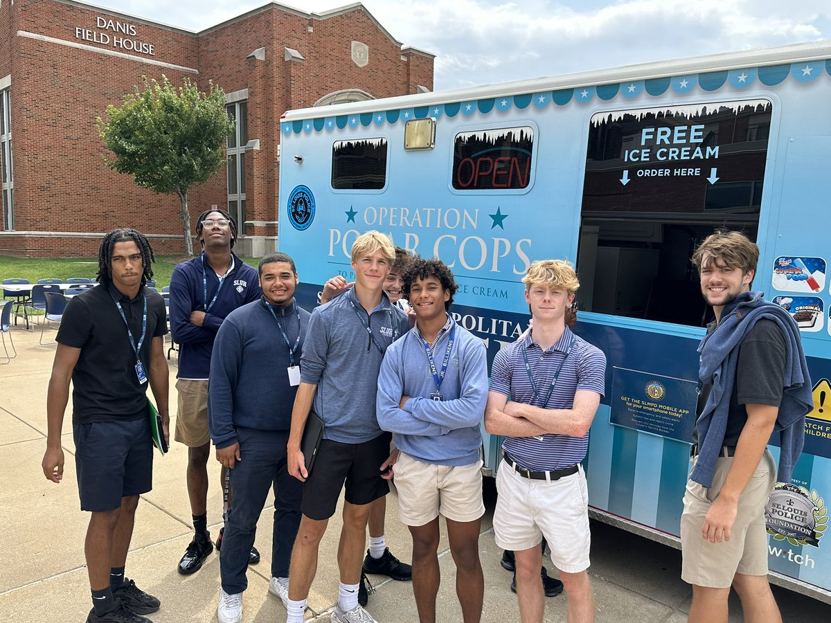 SLUHStudentLife's tweet image. Busy first week at the U High. Thursday the entire school walked across Manchester to Futbol Club Stl for a reunification drill. We were greeted with an ice cream truck back on campus thanks to the St. Louis Police Department.