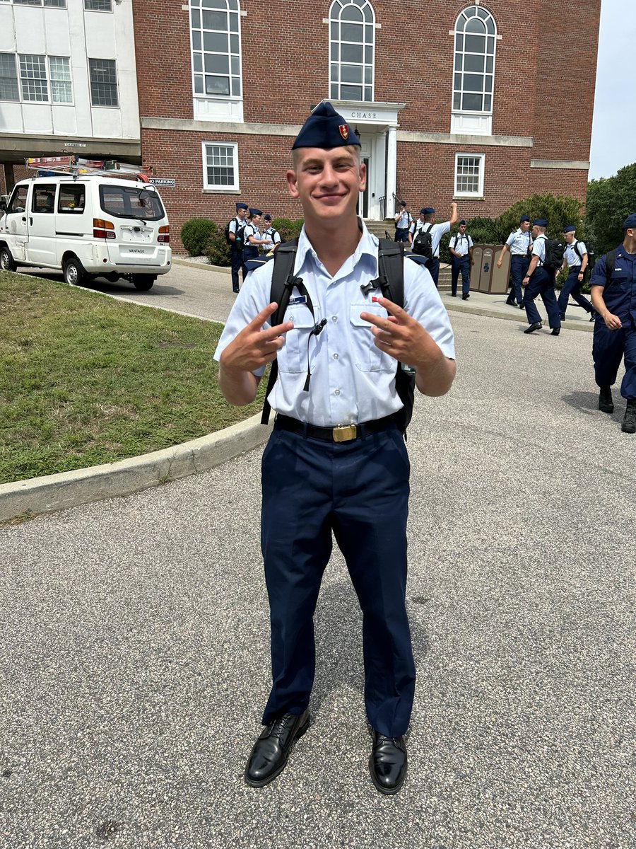 uscga_wrestling's tweet image. First Day Fit(t) ✌️✌️
#AlwaysReady X #SPARLIFE X #GoCoastGuard
