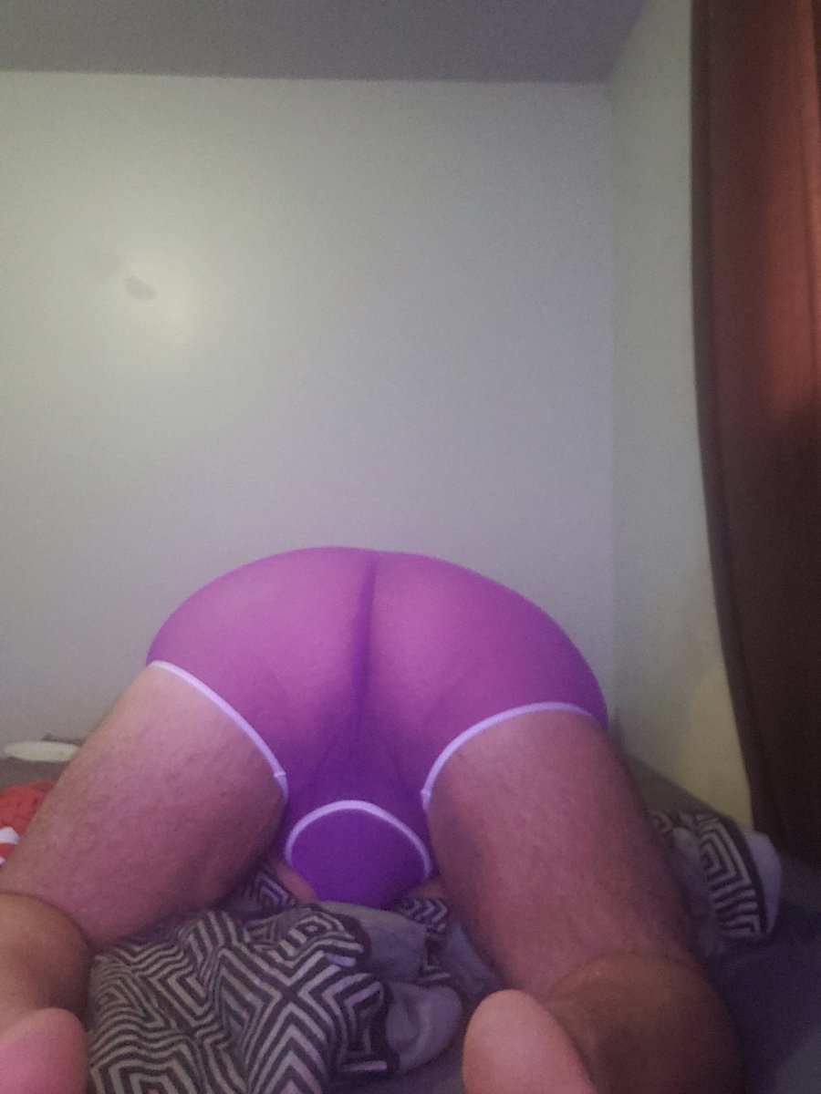 jtchubkw's tweet photo. @2bears1pup Me plz 🤤🤤😉😊 https://t.co/14StcU531t